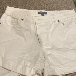 White shorts 3 pair size 6 ny and company and one Ralph Lauren